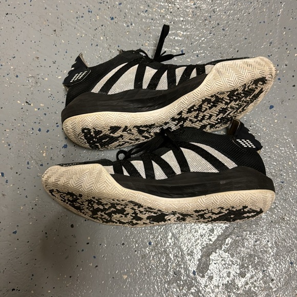 Adidas Basketball Shoes Damian Lillard - Picture 3 of 6